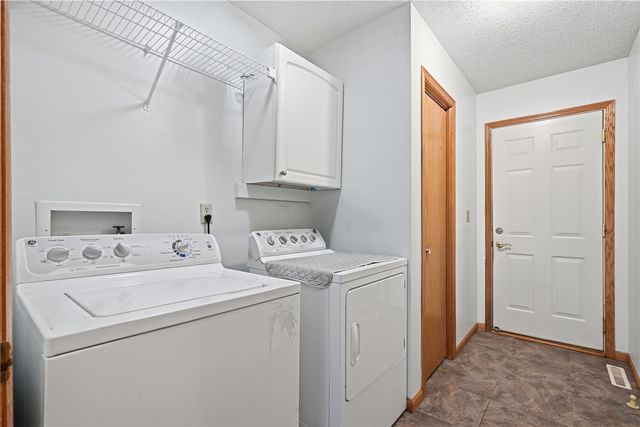 4165 Deer Valley Drive, Marion, IA 52302
