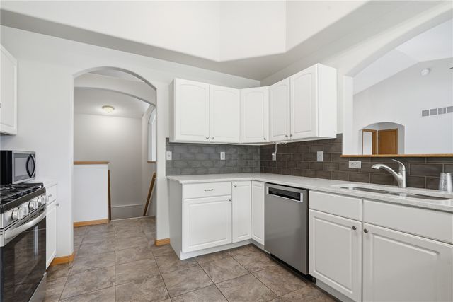 4165 Deer Valley Drive, Marion, IA 52302