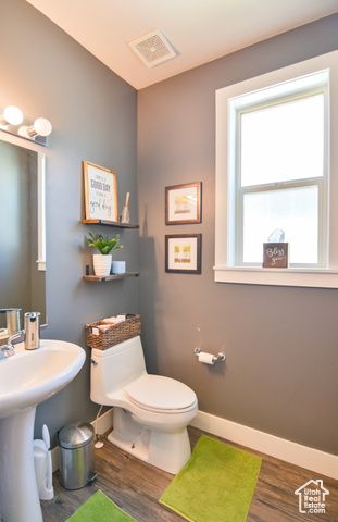3319 N FALCON WAY, Layton, UT 84040