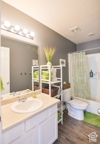3319 N FALCON WAY, Layton, UT 84040
