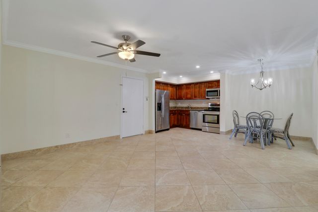 1111 Duncan Circle 104, Palm Beach Gardens, FL 33418
