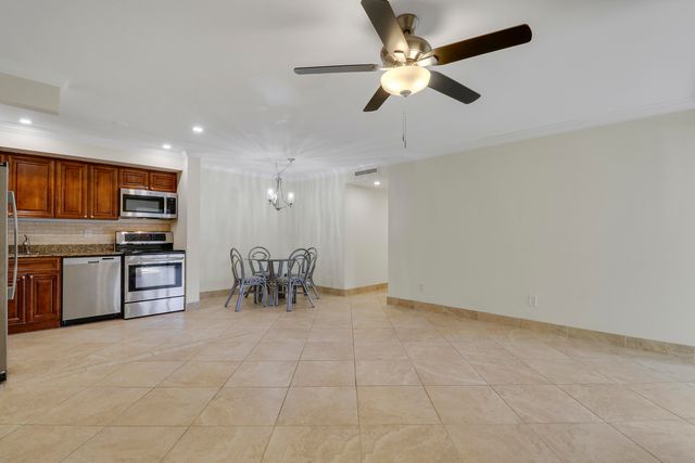 1111 Duncan Circle 104, Palm Beach Gardens, FL 33418