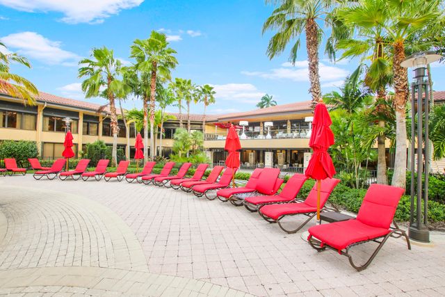 1111 Duncan Circle 104, Palm Beach Gardens, FL 33418