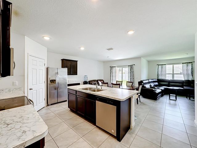 525 SW Twig Avenue, Port St. Lucie, FL 34983