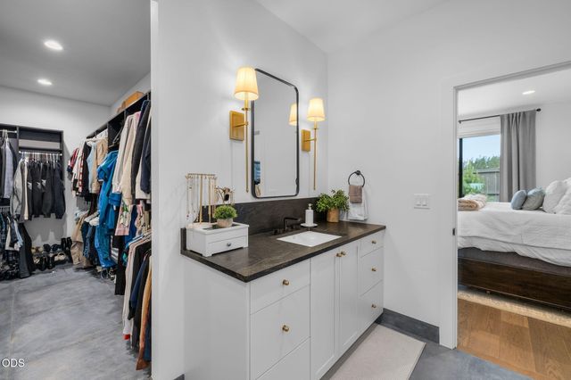 2631 NW Waymaker Court, Bend, OR 97703