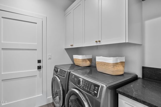 2631 NW Waymaker Court, Bend, OR 97703