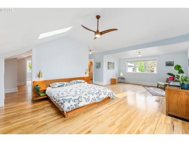 923 Se Lambert St, Portland, OR 97202