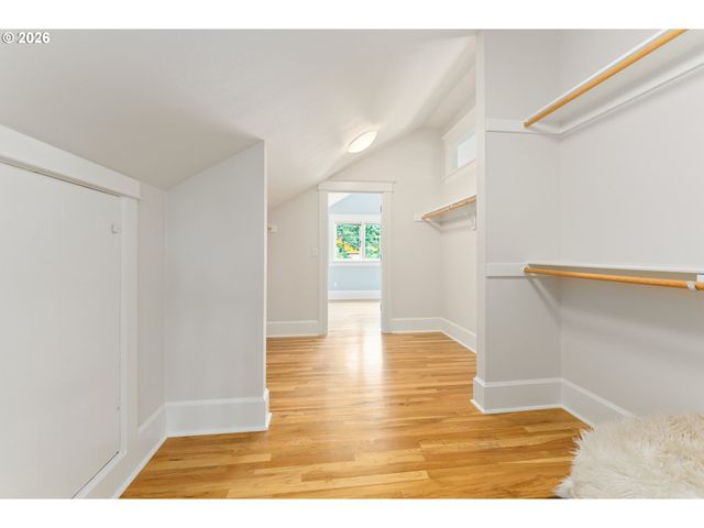 923 Se Lambert St, Portland, OR 97202