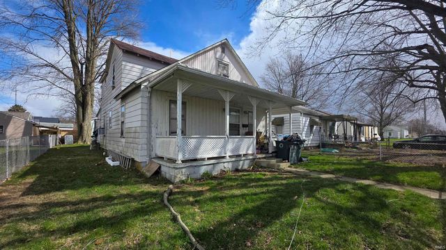 2004 S Macedonia Avenue, Muncie, IN 47302