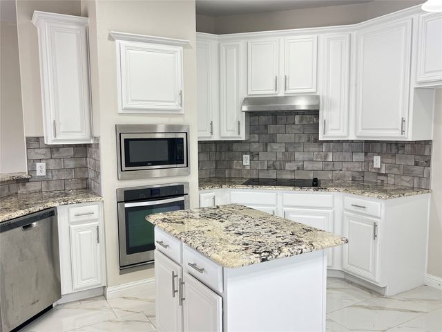 2505 Hunters Run Drive, Plano, TX 75025