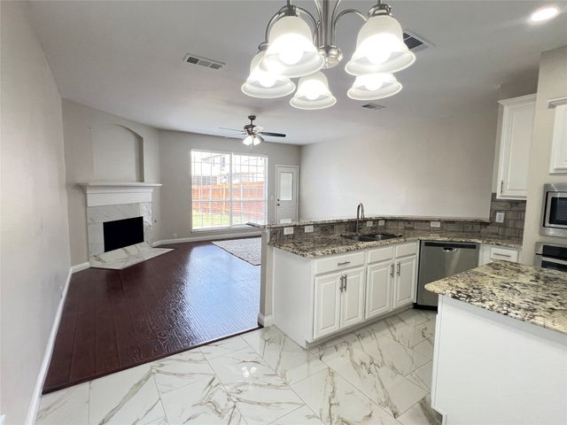 2505 Hunters Run Drive, Plano, TX 75025