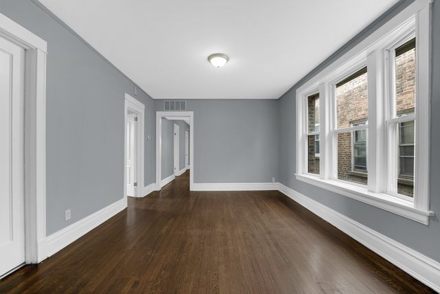 7227 S Michigan Avenue, Chicago, IL 60619