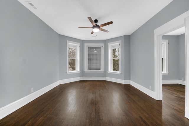 7227 S Michigan Avenue, Chicago, IL 60619