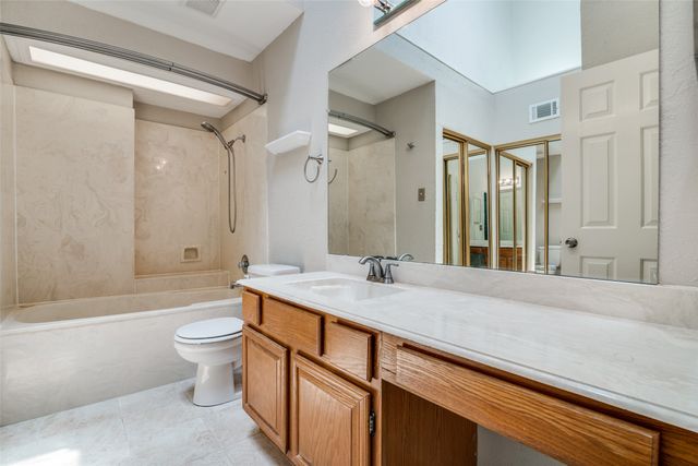 18040 Midway Road 255, Dallas, TX 75287