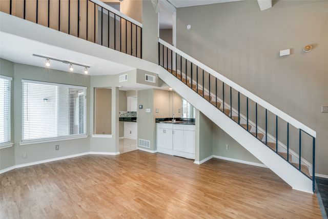 18040 Midway Road 255, Dallas, TX 75287