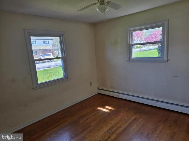 160 EARLY AVENUE, Gettysburg, PA 17325