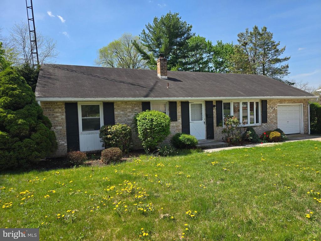 160 EARLY AVENUE, Gettysburg, PA 17325