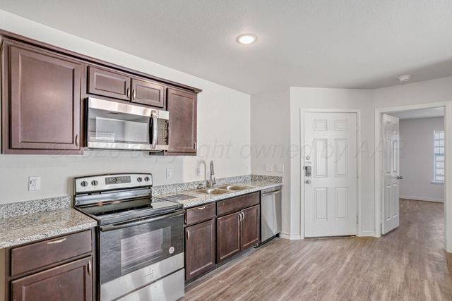 1421 NW 16th Avenue, Amarillo, TX 79107