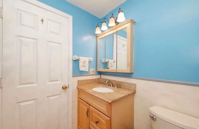 392 Whittier Drive, Fremont, NH 03044