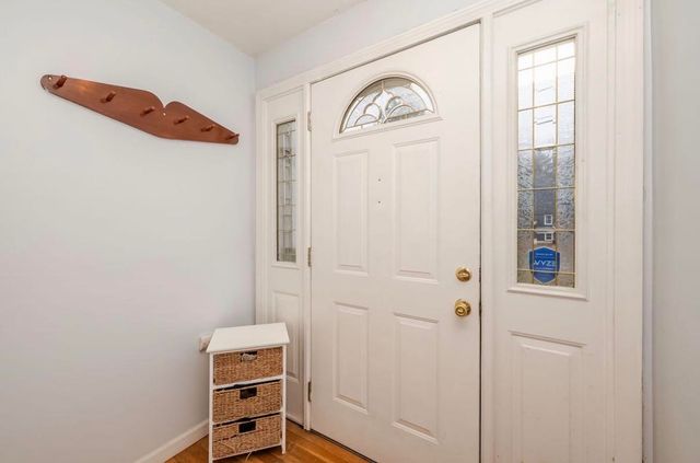 392 Whittier Drive, Fremont, NH 03044