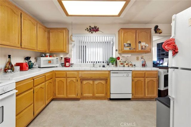 17810 Granada Drive, Victorville, CA 92395