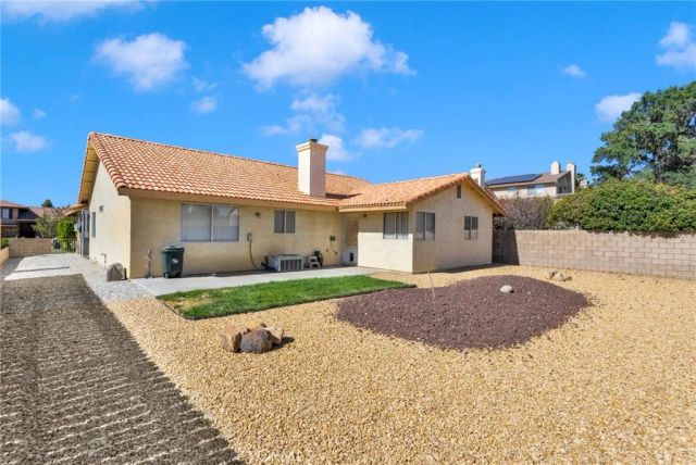 17810 Granada Drive, Victorville, CA 92395