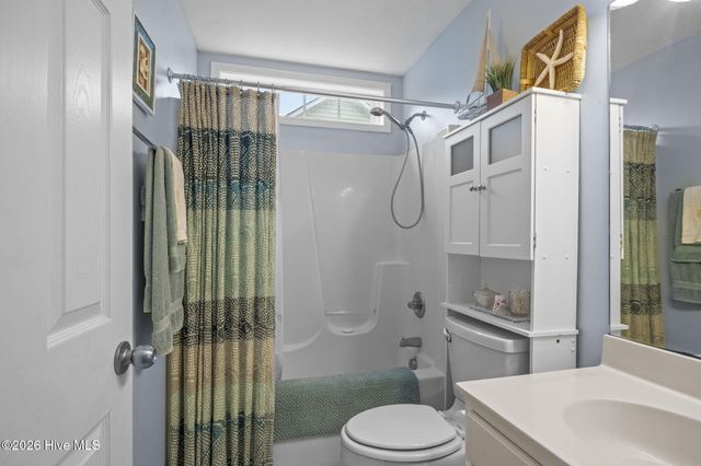 611 Flybridge Lane, Beaufort, NC 28516