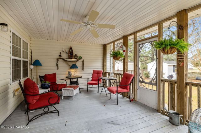 611 Flybridge Lane, Beaufort, NC 28516