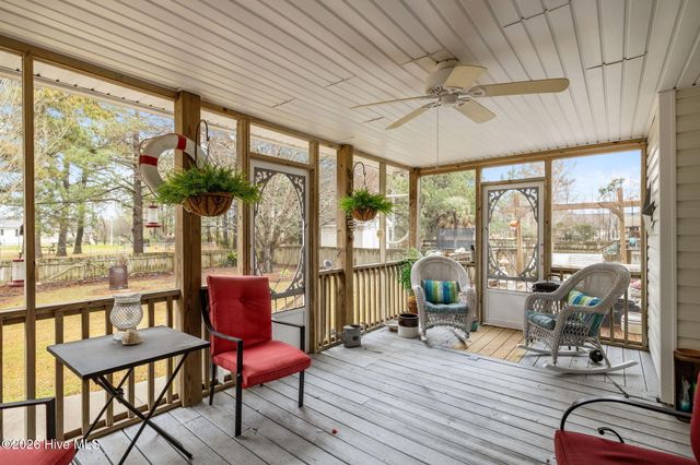 611 Flybridge Lane, Beaufort, NC 28516