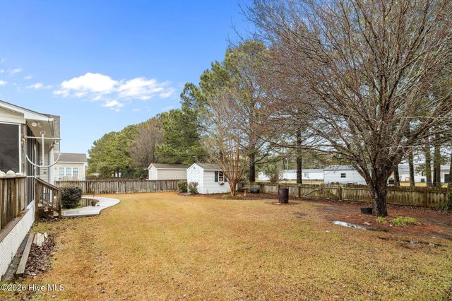 611 Flybridge Lane, Beaufort, NC 28516