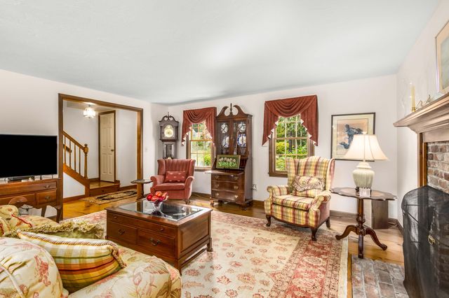 21 Lee Way, Brewster, MA 02631