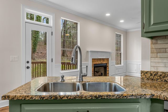 1436 Cambridge Point Drive, Hixson, TN 37343