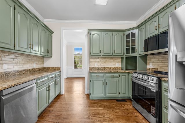 1436 Cambridge Point Drive, Hixson, TN 37343