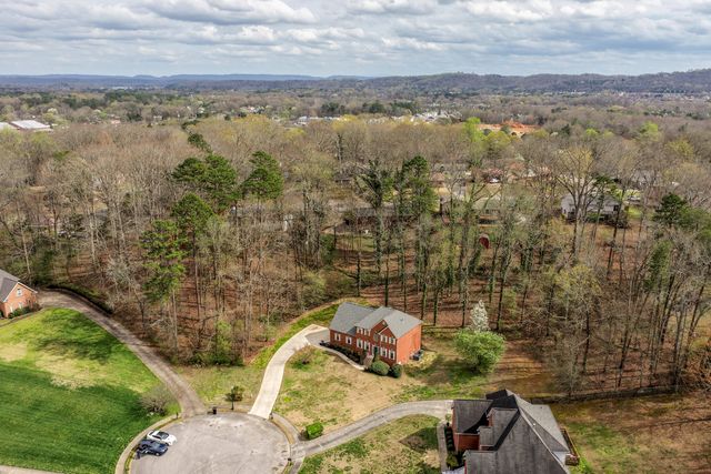 1436 Cambridge Point Drive, Hixson, TN 37343