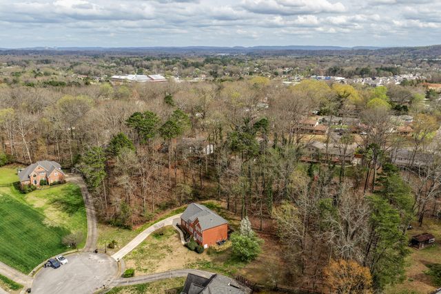 1436 Cambridge Point Drive, Hixson, TN 37343