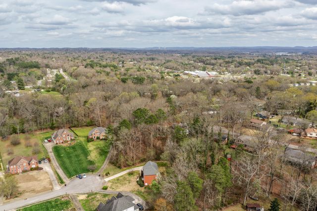 1436 Cambridge Point Drive, Hixson, TN 37343