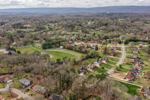 1436 Cambridge Point Drive, Hixson, TN 37343