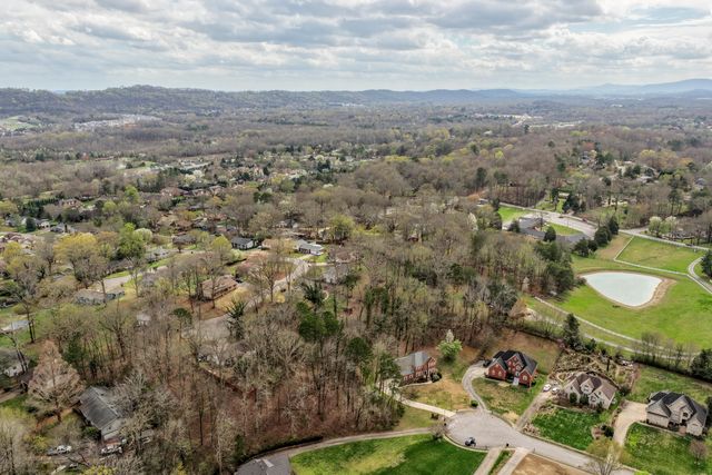 1436 Cambridge Point Drive, Hixson, TN 37343