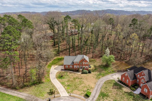 1436 Cambridge Point Drive, Hixson, TN 37343