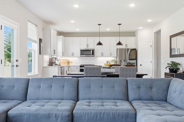4886 Obsidian Way, Victoria, MN 55386