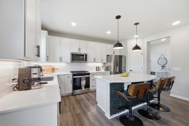 4886 Obsidian Way, Victoria, MN 55386