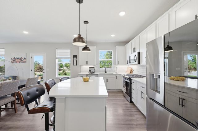 4886 Obsidian Way, Victoria, MN 55386
