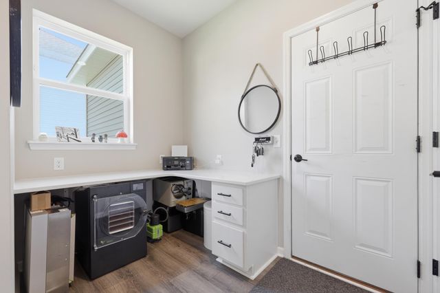 4886 Obsidian Way, Victoria, MN 55386