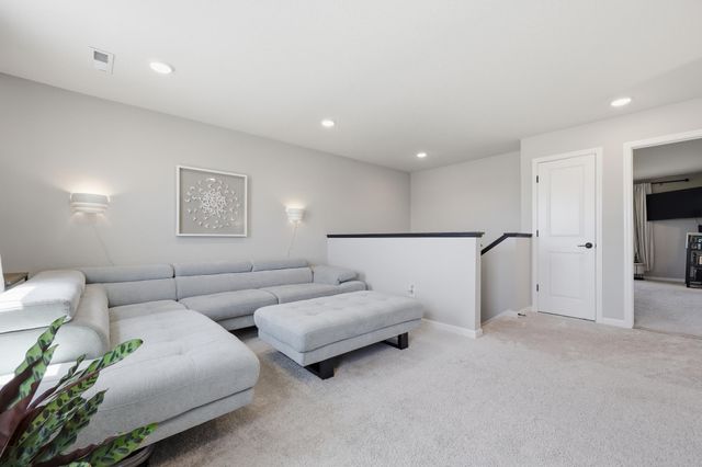 4886 Obsidian Way, Victoria, MN 55386