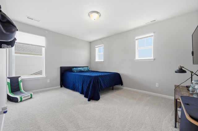 4886 Obsidian Way, Victoria, MN 55386