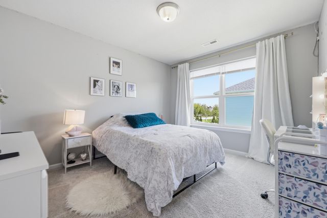 4886 Obsidian Way, Victoria, MN 55386
