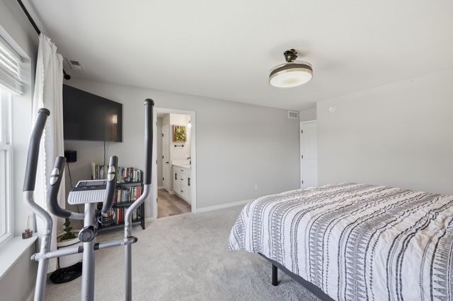 4886 Obsidian Way, Victoria, MN 55386