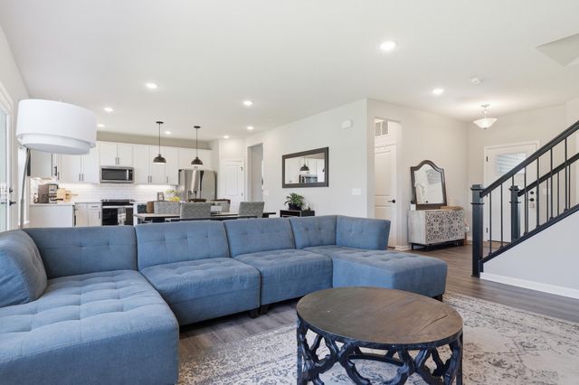 4886 Obsidian Way, Victoria, MN 55386
