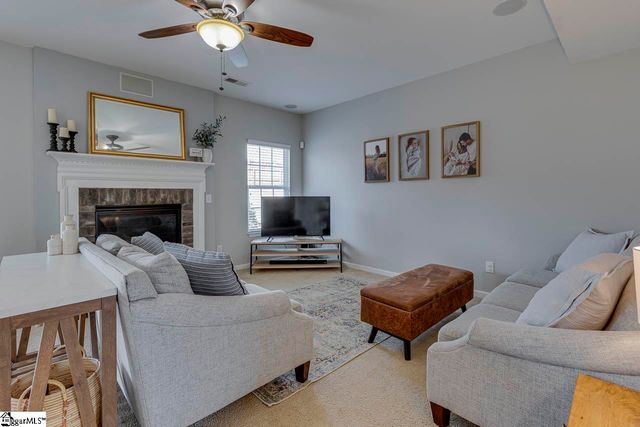 14 Madeline Circle, Taylors, SC 29687