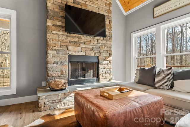 43 Clinchfield Gap Road, Marion, NC 28752